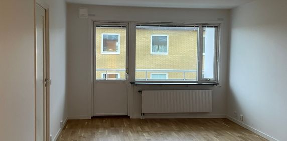 Karlagatan 21B - Photo 2