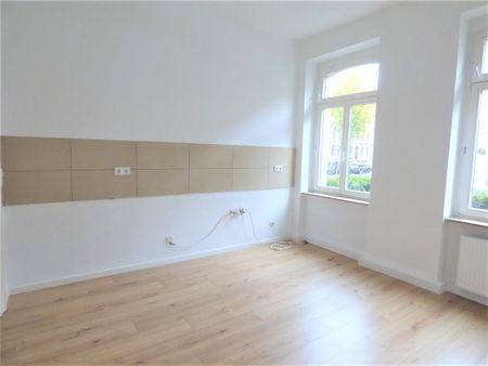 SINGLES AUFGEPASST! Ruhige 1 Raum Wohnung mit großer Wohnküche in Gohlis, Bad mit Fenster, Wanne - Photo 4