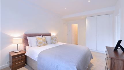 39 HILL STREET, W1J, London - Photo 3