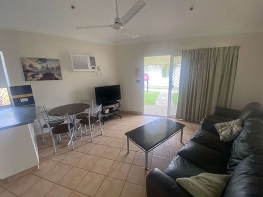 FURNISHED BEACHSIDE VILLA - Photo 1