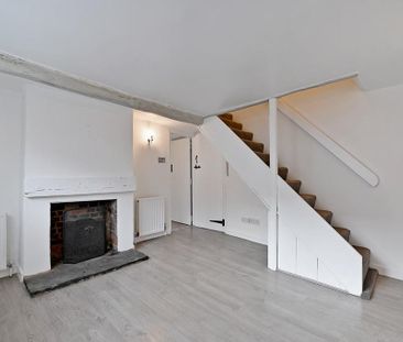 2 bedroom semi-detached house to rent - Photo 6