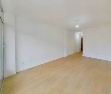 Piso de alquiler en Centro - Photo 3