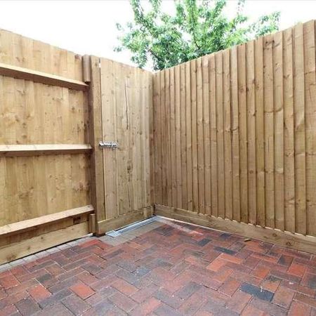 Eastfields Road, Mitcham, CR4 - Photo 4