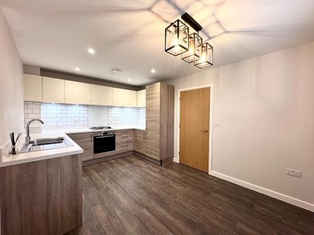 3 bedroom semi-detached house to rent - Photo 5