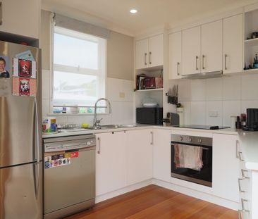 389 Cambridge Road Mornington TAS 7018 Australia - Photo 6