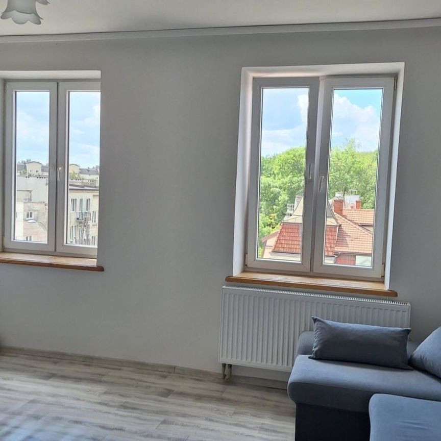 kawalerka blisko PKP Włochy 36 m² - Zdjęcie 1