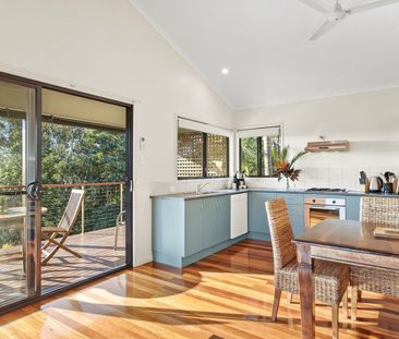 Large 1 Bedroom Villa With Spectacular Hinterland Views - Photo 3