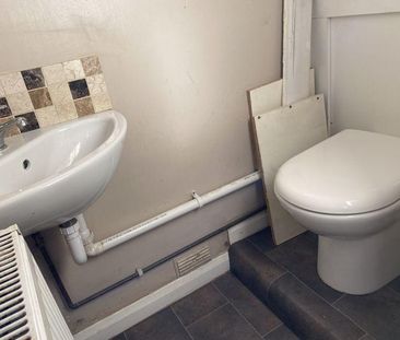 2 bedroom terraced house to rent - Photo 6