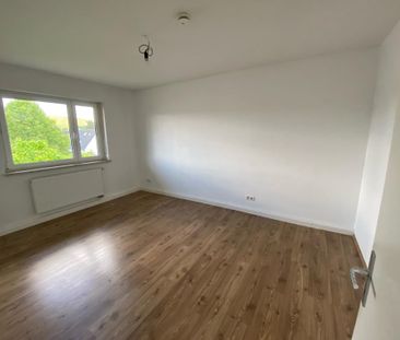 Moderne 3-Zimmer-Wohnung mit Balkon in ruhiger Lage von Kaiserslaut... - Photo 1