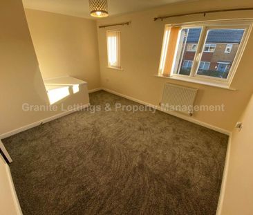 2 bedroom semi-detached house to rent - Photo 4