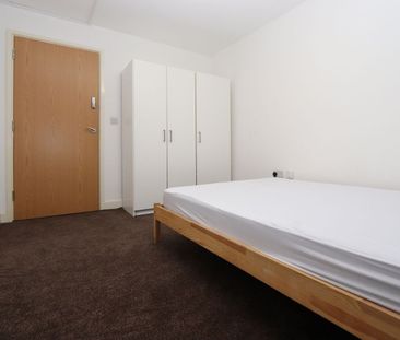 Room in a Shared Flat, Burke House, E8 - Photo 2