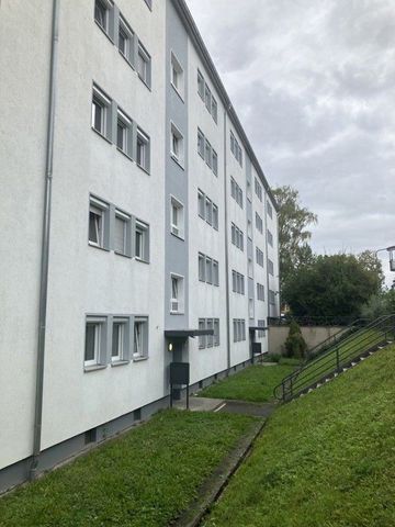 Sanierte 3 Zimmerwohnung mit Balkon und Tageslichtbad - Foto 2