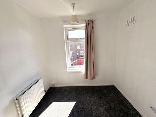 3 bedroom property to rent - Photo 1