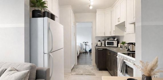 STUDIO LIBRE IMMÉDIATEMENT AU 2515 AVENUE DU COLISÉE (LIMOILOU) - Photo 2