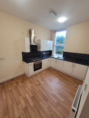 1 Bed Flat, Park Road West, CH43 - Photo 1