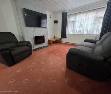 3 bedroom semi-detached house to rent - Photo 4