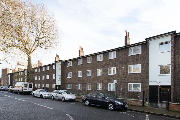 Panama House, Beaumont Square, E1 - Photo 1