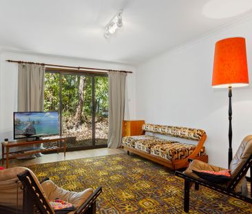 COSY HOME CLOSE TO THE BEACH! - Photo 1