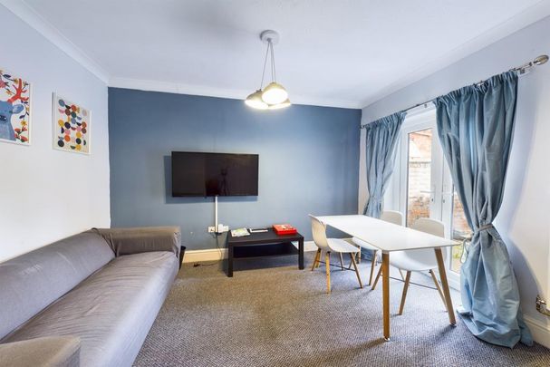 4 bedroom house to rent - Photo 1