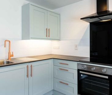 1 bedroom flat to rent - Photo 6