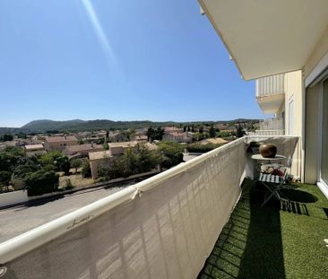 La Seyne F3 3e étage loué meublé - Photo 3