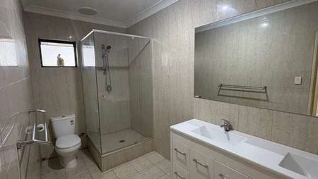 Bayswater - Photo 2