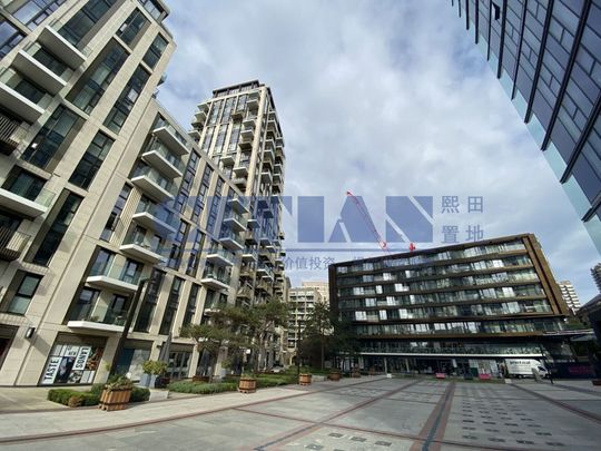 London Dock, Wapping, London, E1W - Photo 1