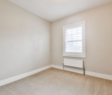 For Lease - 9 Hilo Road, Toronto, Ontario - Photo 6