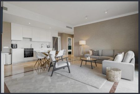 Alquiler de piso en Urbanizacion el Paraiso, 1 ---r - Photo 2