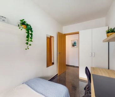 Avinguda del Port, Valencia, Valencian Community 46021 - Photo 3