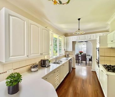 Spacious Living for Every Need - Photo 2