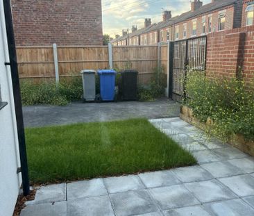 2 bedroom semi-detached house to rent - Photo 6