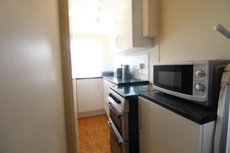 1 bedroom flat to rent - Photo 5