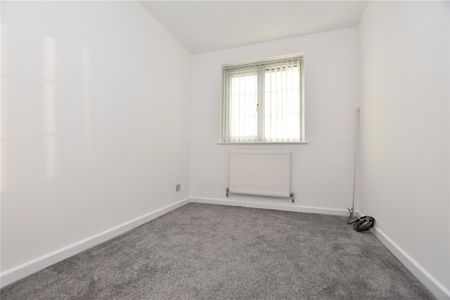 85, Ring Road, Middleton, Leeds, West Yorkshire, LS10 3NW - Photo 4