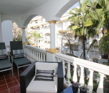 2 Bedroom Apartment For Rent in The Golden Mile, Málaga - Photo 1