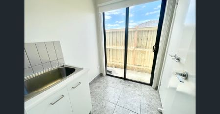 Flexible Family Home with 5th Bedroom or Study - Photo 4