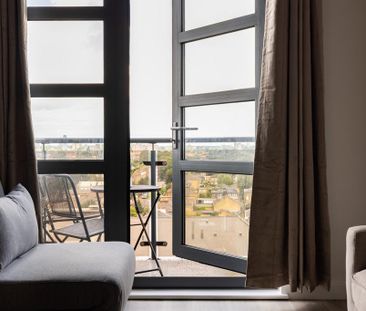 1 bedroom flat to rent - Photo 2