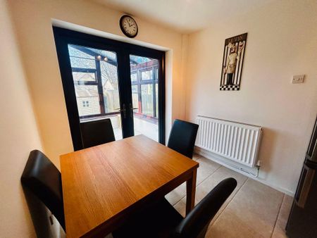 Primrose Close, Cowbridge - Photo 2