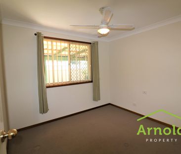 Neat Two Bedroom Unit - Convenient location!! - Photo 6