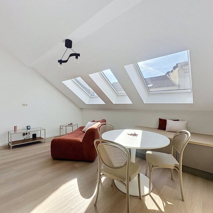 Appartement met 1 slaapkamer en terras te huur in Brussel - Photo 1
