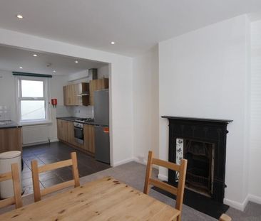 4 bedroom house to rent - Photo 6