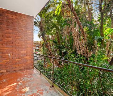 Apartment in Sought-After Coastal Location - Photo 3