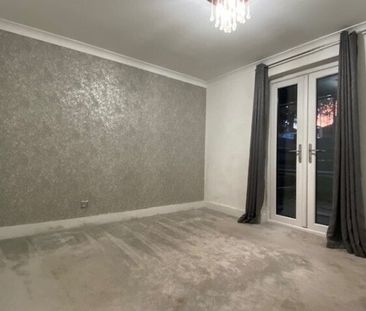 Park Avenue, Milngavie - Photo 4