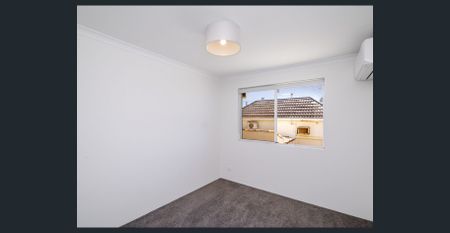 Impeccably maintained home in ideal location! - Photo 5