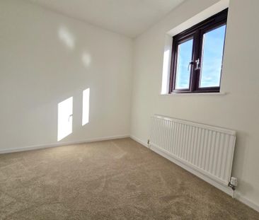 4 bedroom terraced house to rent - Photo 1