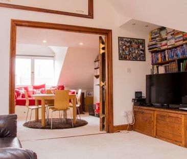 2 Bed Flat, Kingdon Road, NW6 - Photo 2