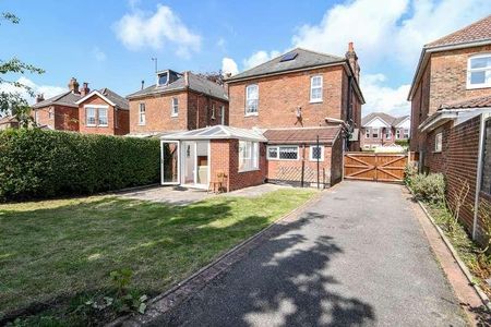 Alma Road, Winton, BH9 - Photo 3