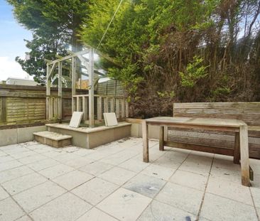 3 bedroom House To Let - Photo 4