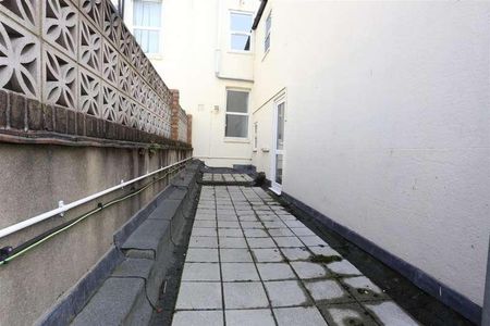 Providence Place, Brighton, BN1 - Photo 2