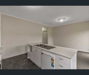 Exceptional Townhouse In Great Location! - Photo 1